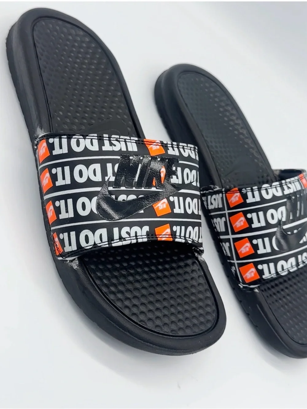 Nike Benassi JDI Print Just Do It Men's Slides Sandal Black Orange Size 9